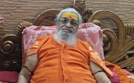 Prayagraj News: सीएम योगी के क्रियाकलापों में दिखती है प्रदेश को उन्नति के पथ पर ले जाने की प्रतिबद्धता- स्वामी वासुदेवानंद सरस्वती 