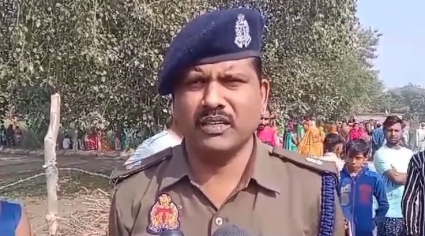 Kanpur News: खून से लथपथ बुजुर्ग का शव रोड किनारे मिलने से मचा हड़कंप। 