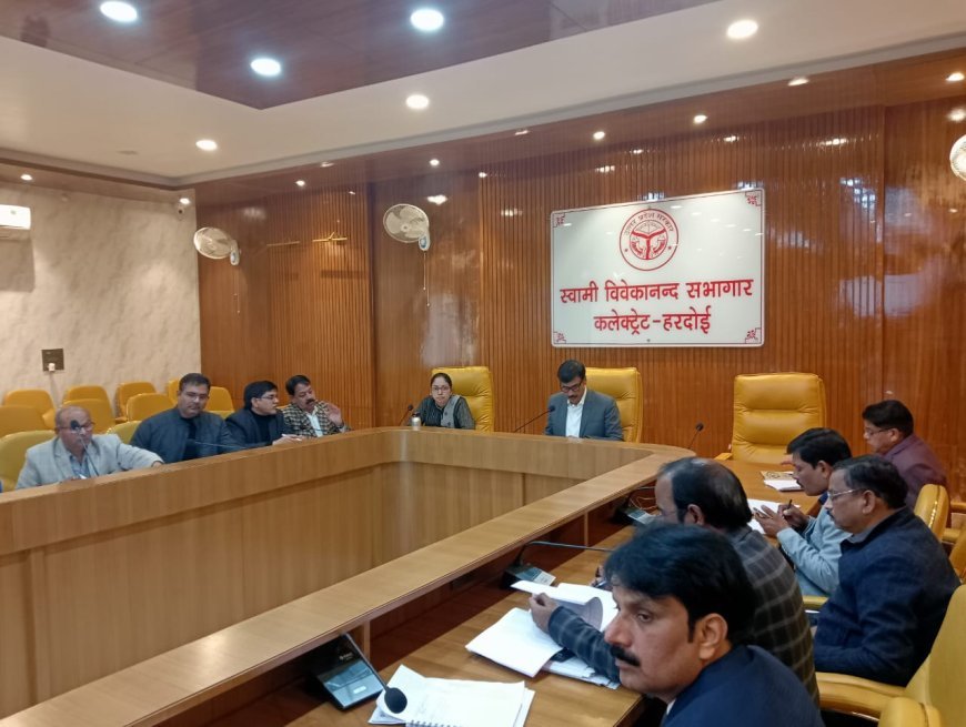 हरदोई: जेल में चल रहे निर्माण डी श्रेणी में आने पर पैकफेड को कारण बताओ नोटिस जारी करने के निर्देश