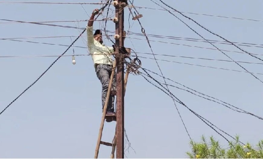 Deoband News: 52 बकाएदारों के काटे कनेक्शन,105 ने ओटीएस में कराया पंजीकरण। 