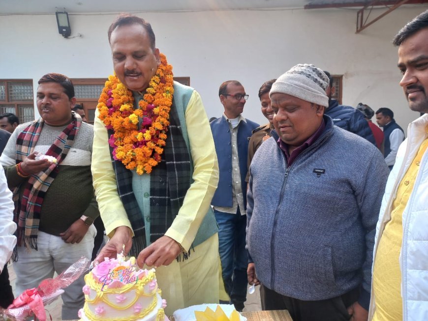 हरदोई: विधायक माधवेन्द्र प्रताप सिंह रानू के जन्मदिन पर विभिन्न कार्यक्रमों आयोजन