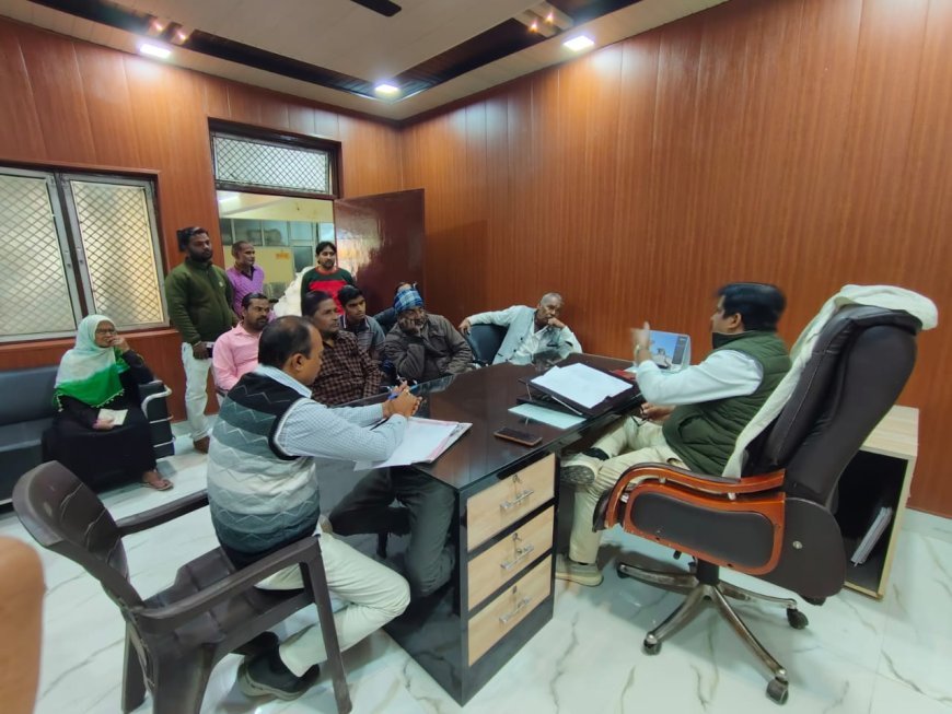 हरदोई: कस्बेवासी खुद निर्धारित करेंगे कर, स्वकर निर्धारण प्रणाली पर शुरू होगा अमल, कर के दायरे में आठ हजार मकान