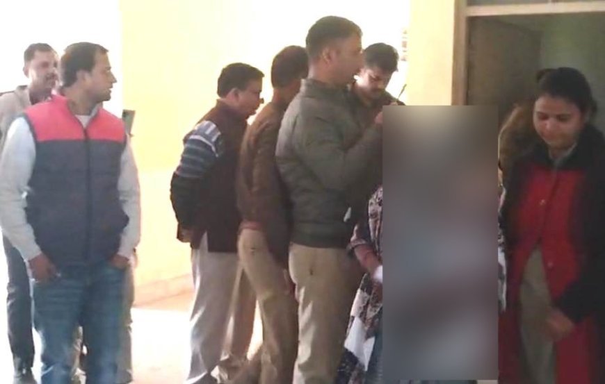 हरदोई: तहसील के बंद कमरे में महिला का मिलना चर्चा का विषय, पुलिस ने घटना की वजह को ग़लतफ़हमी माना