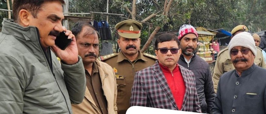 Saharanpur News: नागल बस अड्डे पर बढ़ती सड़क दुर्घटनाओं पर अंकुश लगाने के लिए प्रशासन की टीम ने निरीक्षण किया। 