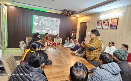 हरदोई: पुराने बिजली के तारों, ट्रांसफार्मर, बिजली की खंभे आदि को बदलने के लिए केंद्र सरकार से राशि सभी जिलों को भेजी गई है- असीम अरुण