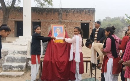 Hardoi News: धूमधाम से मनाई गई राष्ट्र माता सावित्रीबाई फूले की जयंती। 