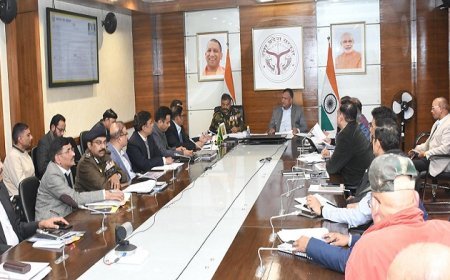 Lucknow News: मुख्य सचिव की अध्यक्षता में प्रयागराज महाकुम्भ मेला 2025 की शीर्ष समिति की 17वीं बैठक संपन्न। 