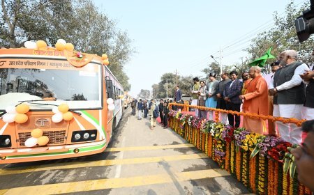 Maha Kumbh 2025: शटल बसें विभिन्न पार्किंग स्थलों से श्रद्धालुओं को मेला क्षेत्र तक कराएगी निःशुल्क यात्रा