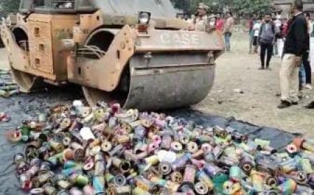 Maharashtra News: चाइनीस मांझे पर पुलिस की बड़ी कार्रवाई, 25 लाख रुपए के मांझे पर चलाया बुलडोजर।