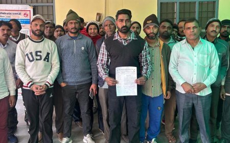 Shamli News: पालिकाध्यक्ष के बेटे व भाई द्वारा सफाईकर्मियों की सूची मांगने का विरोध