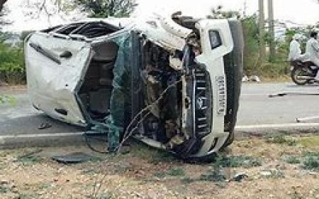 Shamli News: तेज रफ्तार कार का टायर फटा, एक की मौत, चार घायल