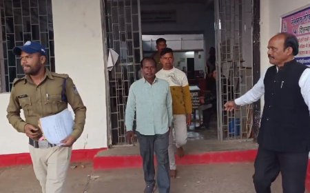 Madhya Pradesh News: आदिवासी बाहुल्य क्षेत्र में ईसाई मिशनरी पर पुलिस की बड़ी कार्यवाही, दो आरोपी गिरफ्तार, लालच देकर धर्म परिवर्तन कराने की थी तैयारी। 