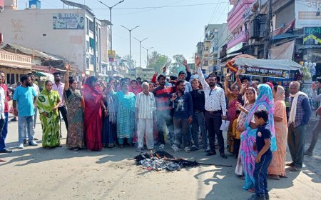 Baitul News: 30 साल से उपेक्षित गणेश वार्ड के लोगों ने फूंका पार्षद का पुतला