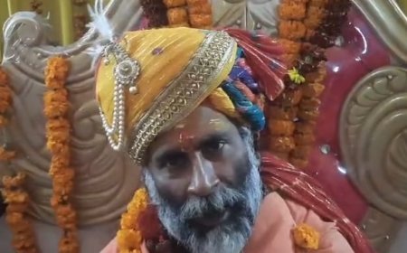 Maha Kumbh 2025: महाकुम्भ (Maha Kumbh) की भव्यता और दिव्यता के लिए संतों ने सीएम योगी को दिया क्रेडिट