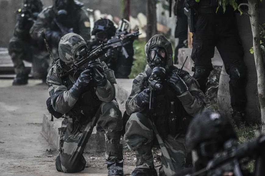 NSG ने मॉक ड्रिल कर हर हालात से निपटने को शक्ति प्रदर्शन किया, पूरी तरह से सुरक्षित है महाकुम्भ