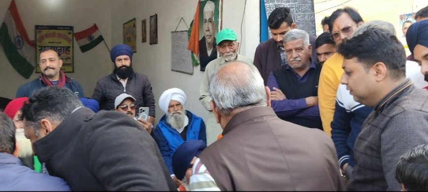 Uttarakhand News: डीएम के 3 महीने के आश्वासन पर किसानों ने आंदोलन स्थगित किया।  