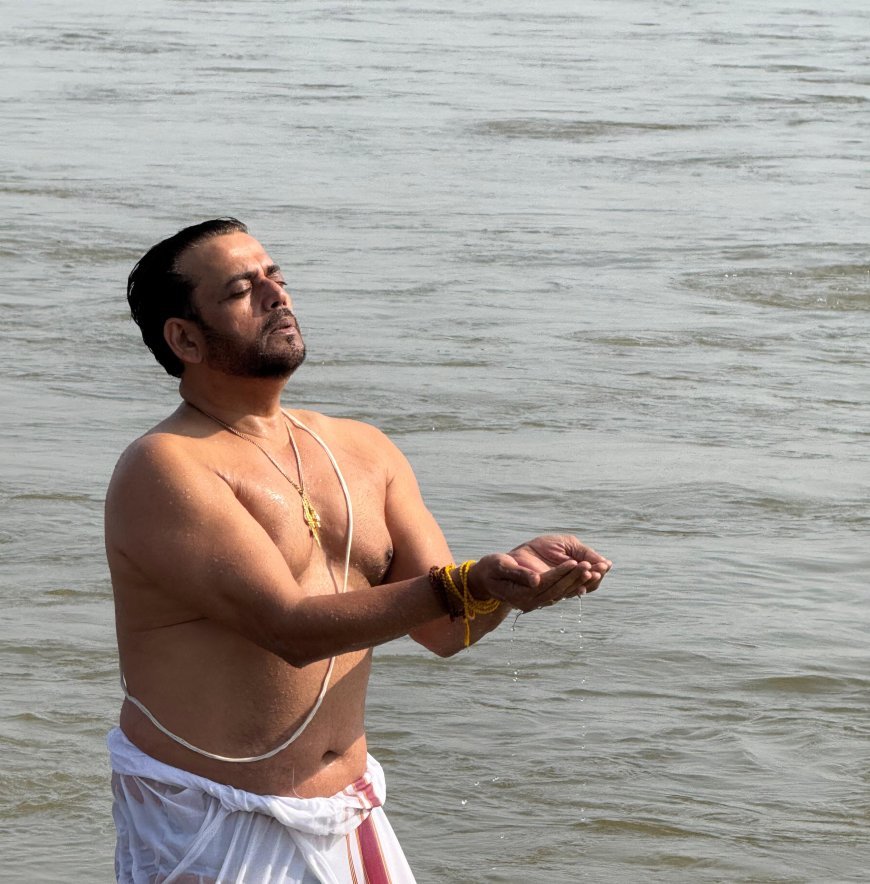 Maha Kumbh 2025: गोरखपुर के सांसद और बॉलीवुड के सुपरस्टार रवि किशन ने संगम में लगाई आस्था की डुबकी