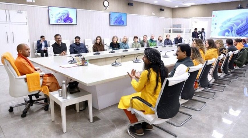 Lucknow News: इटली के प्रतिनिधि मंडल ने सीएम से की मुलाकात, रामायण की चौपाई और शिव तांडव की दी प्रस्तुति। 