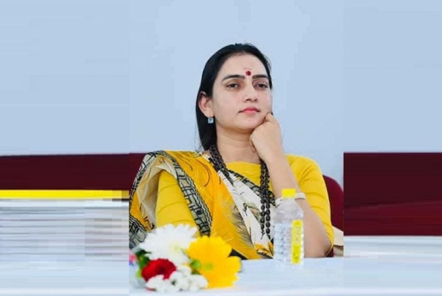 Maha Kumbh 2025: त्रिवेणी संगम की स्वच्छता और निर्मलता से अभिभूत हुईं नजर आईं वॉटर विमेन शिप्रा पाठक।