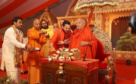 Maha Kumbh 2025: सनातन धर्म के खिलाफ षड्यंत्र रच रहे हैं मारीच और सुबाहु- सीएम योगी