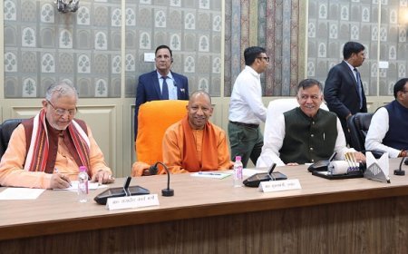 Lucknow News: मुख्यमंत्री योगी आदित्यनाथ (CM Yogi) ने विधान भवन में सर्वदलीय बैठक को किया संबोधित, 18 फरवरी से प्रारंभ होगा विधानसभा का बजट सत्र। 
