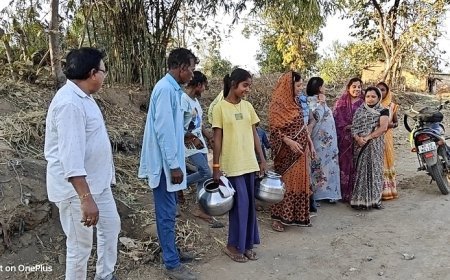 Madhya Pradesh News: गर्मी की शुरुवात में ही पानी के लिए मची त्राहि- त्राहि, पीडब्ल्यूडी के ठेकेदार की गुंडागर्दी का खामियाजा भुगत रहे ग्रामीण। 
