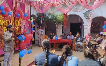 Hardoi News: विदाई समारोह में छात्र छात्राओं को उपहार देकर सम्मानित किया गया। 