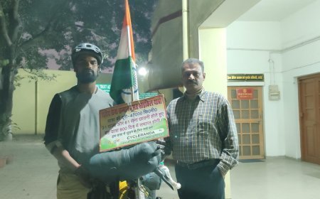 शहीदों के परिवारों को सम्मान दिलाने को निकला 26 साल का युवा, 47000 किमी की यात्रा के संकल्प के साथ 67वें दिन हरदोई पहुंचा