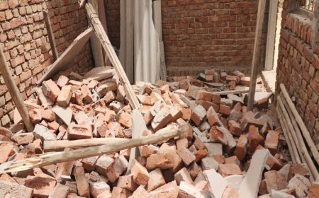 Hardoi News: दीवार गिरने से 6 लोग घायल, अंतिम संस्कार में शामिल होने आये थे