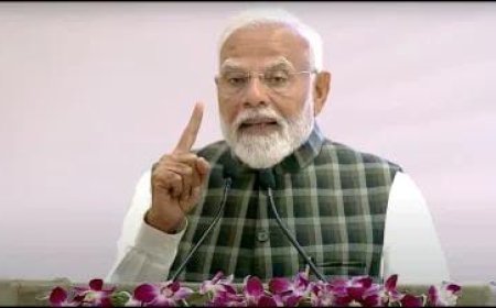 PM Modi: दो दिवसीय दौरे पर एमपी जाएंगे पीएम मोदी, बागेश्वर धाम में कैंसर हॉस्पिटल का करेंगे शिलान्यास