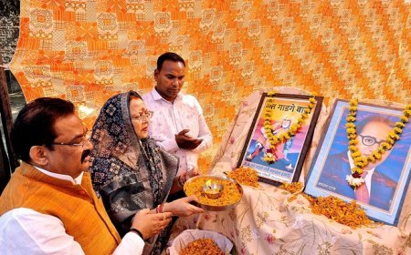 Hardoi News: हरदोई मे मनाई गई संत गाडगे की 149वीं जयंती, शिक्षा एवं स्वच्छता के अग्रदूत थे संत गाडगे - प्रेमावती