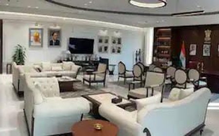 Political News: आतिशी ने सीएम रेखा गुप्ता के दफ्तर को लेकर उठाए सवाल बोली-हटा दी गई अंबेडकर- भगत सिंह की फोटो। 