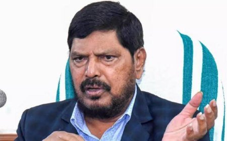 Political News: केंद्रीय मंत्री ने राहुल गांधी और उद्धव ठाकरे को लेकर दिया बयान, बोले- हिंदू वोटर्स इनका करें बहिष्कार। 