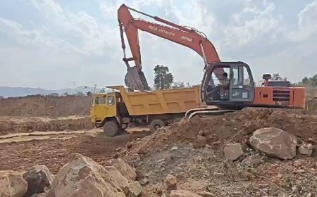 Madhya Pradesh News: रेलवे के ठेकेदारों की मनमानी जहाँ तहाँ कर रहे है खुदाई, खनिज अधिकारी ने कहा बिना अनुमति खुदाई करने वालों पर होगी कार्यवाही। 