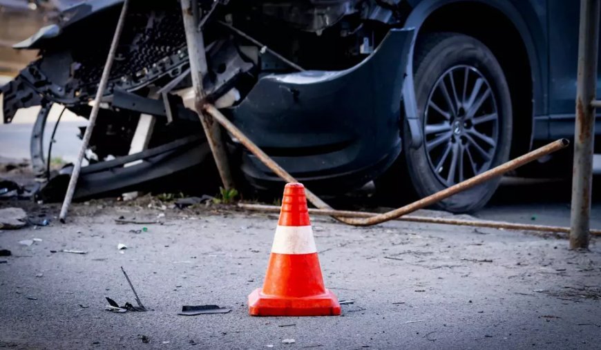 Hardoi News: स्टील डिवाइडर से बाइक टकराई, चालक की मौके पर दर्दनाक मृत्यु