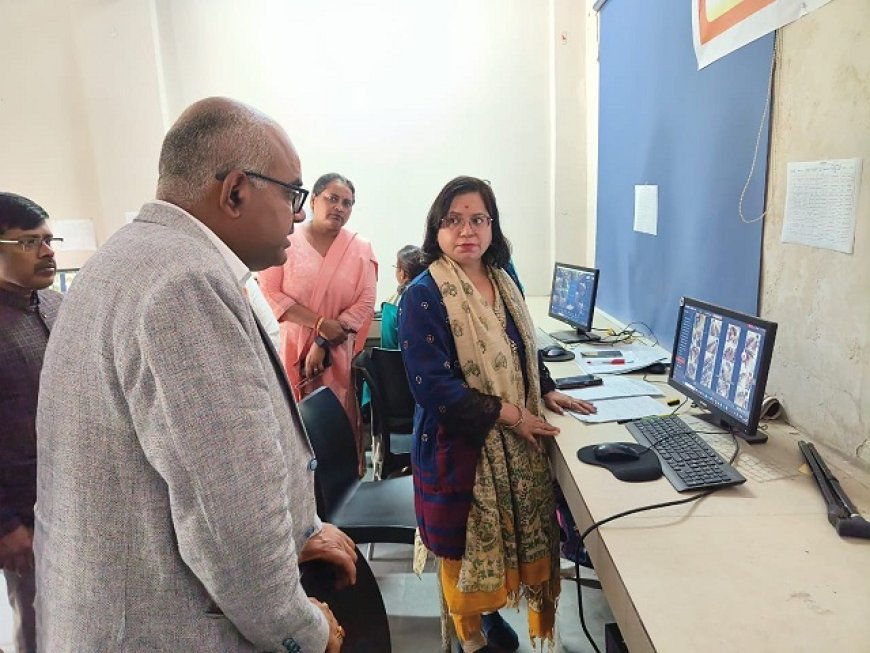 Kanpur News: राजकीय इण्टर कालेज, चुन्नीगंज में बनाए गए स्ट्रांग का निरीक्षण। 