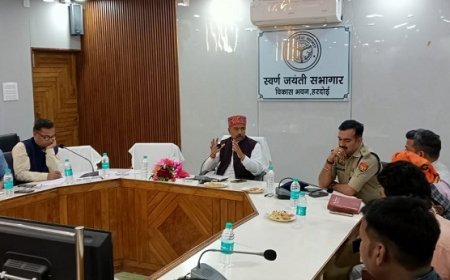 Hardoi News: सदस्य गोसेवा आयोग ने की बैठक, अधिकारियों व अन्य लोगों को गोसेवा का दिलाया संकल्प।