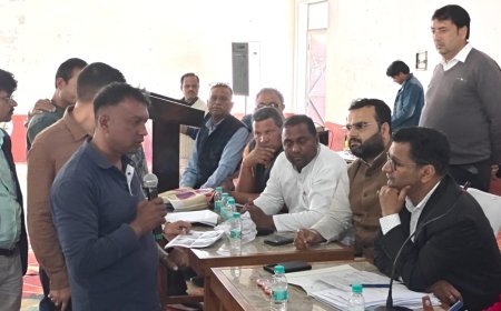 Uttrakhand News: ADM ने जल मिशन के अधिकारियों की फटकार लगाई, जल मिशन द्वारा क्षतिग्रस्त सड़कों को दुरुस्त करने के लिए निर्देश