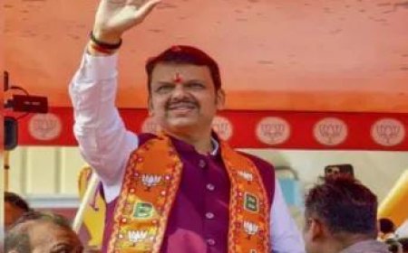 Maharashtra News: अबू आजमी को लेकर उद्धव ठाकरे ने की मांग, तो CM फडणवीस बोले- 'शत प्रतिशत' भेजेंगे जेल। 