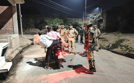 Hardoi News: SP ने होली पर्व से पूर्व होलिका दहन सहित संवेदनशील स्थानों का निरीक्षण किया, सुरक्षा के पुख्ता इंतजाम करने के निर्देश दिए