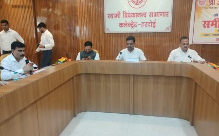 Hardoi News: प्रत्येक ग्राम में 10-25 पात्र परिवारों को फेमिली आईडी से जोड़ा जाये- प्रभारी मंत्री