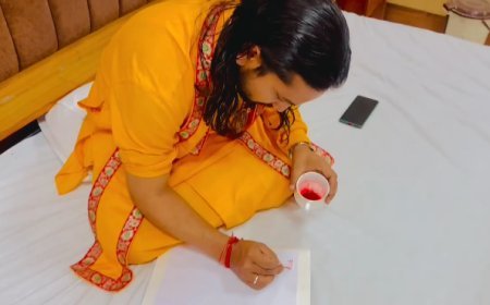 Vrindavan News: श्रीकृष्ण जन्मभूमि विवाद अब हथौड़े की चोट से ही समाप्त होगा, पीठाधीश्वर कौशल किशोर ने रक्त से लिखा CM योगी को पत्र