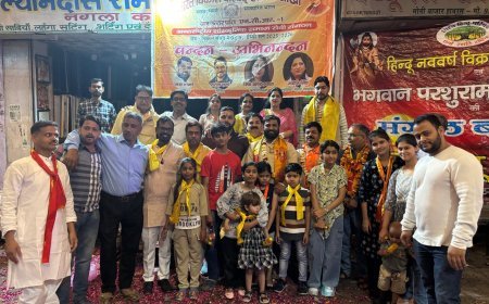 Hathras News: शीतल पेयजल बाँट कर मनाया वैदिक हिंदू नववर्ष