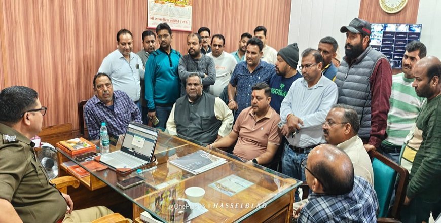Uttarakhand News: व्यापारियों ने धारा 307 की बढ़ोतरी को लेकर कोतवाल से की वार्ता।