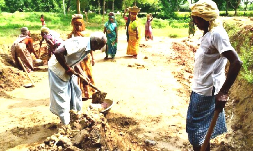 Lucknow News: मनरेगा की निगरानी में यूपी पूरे देश में निरंतर अव्वल, कार्यक्रम अधिकारियों ने निरीक्षण कर प्रदेश को बनाया अव्वल