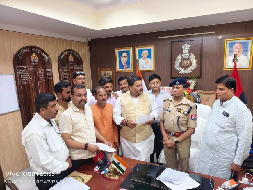 Hathras News: सपा नेता रामजीलाल सुमन के खिलाफ रिपोर्ट दर्ज कर कड़ी कार्यवाही की माँग