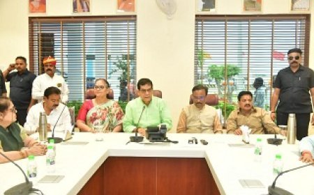 Lucknow News: नगर विकास मंत्री ए.के. शर्मा ने शिवरी प्लांट का किया निरीक्षण, कार्यों की समीक्षा कर दिए जरूरी निर्देश। 