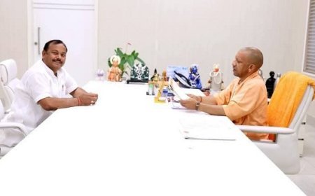 Hardoi News: नगर पालिका अध्यक्ष ने मुख्यमंत्री से की मुलाक़ात, कई समस्याओं को लेकर मांग पत्र सौंपा, पढ़ें पूरी खबर। 