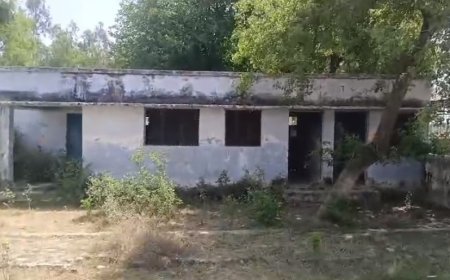 Hardoi News: दूसरे दिन भी आरोग्य मंदिर रहे बंद, निरंकुश स्वास्थ्य कर्मियों के ऊपर नहीं कोई फर्क।