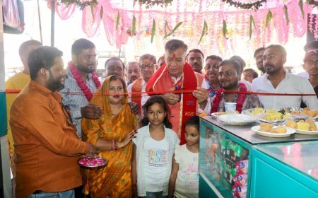 Kanpur News: लाल बंगला में विधानसभा अध्यक्ष ने किया अपना मेडिकल स्टोर का भव्य शुभारंभ